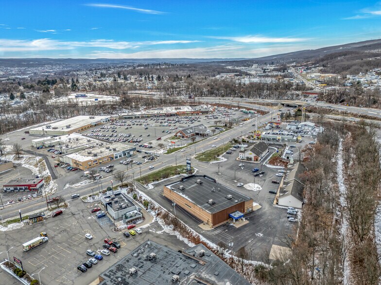 More Photos Of 1777 N Keyser Ave, Scranton Drugstore For Lease