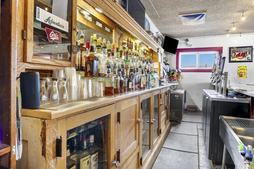 More Photos Of 2740 Elm St, Butte Bar For Sale