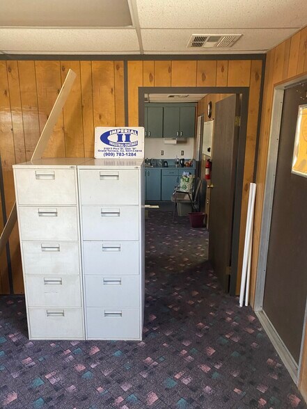 More Photos Of 1186 Center St, Riverside Industrial For Lease