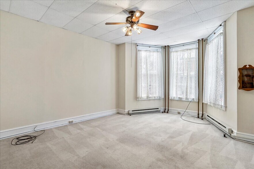 More Photos Of 229 E Union St, Cumberland Apartments For Sale