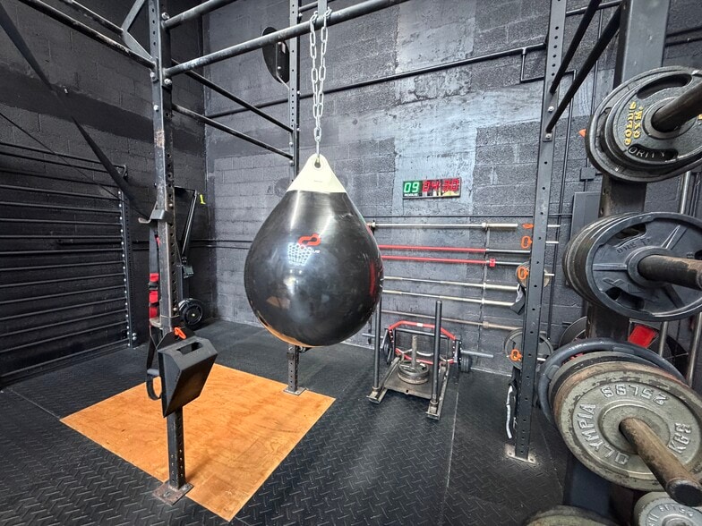 More Photos Of 14911 SW 137th St, Miami Warehouse For Sale