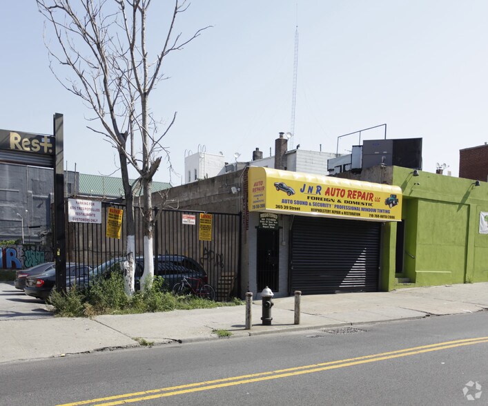 More Photos Of 359-365 39th St, Brooklyn Auto Repair For Lease