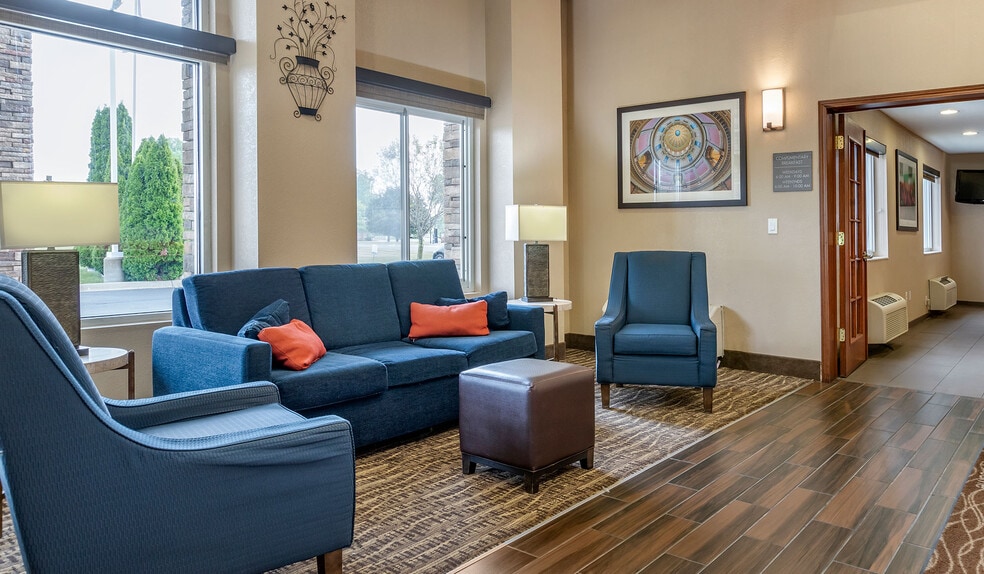 More Photos Of 9742 Woodlane Dr, Dimondale Hotel For Sale