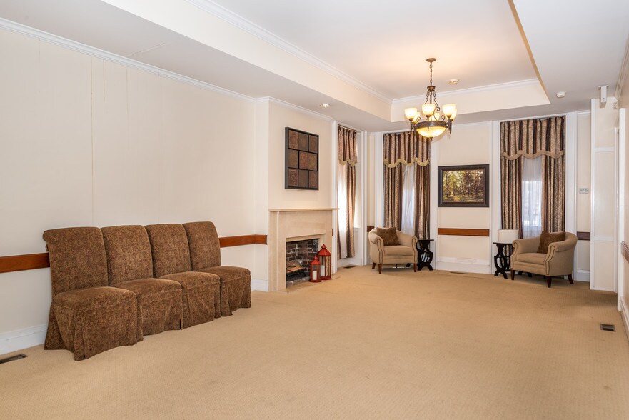 More Photos Of 97 Broadway, Verplanck Funeral Home For Lease