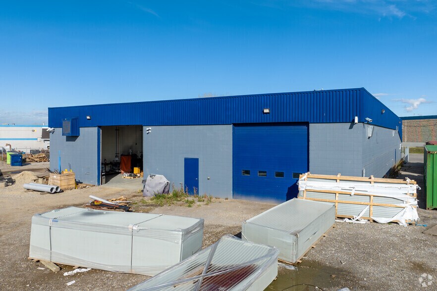 More Photos Of 3541 78th Ave SE, Calgary Industrial For Sale