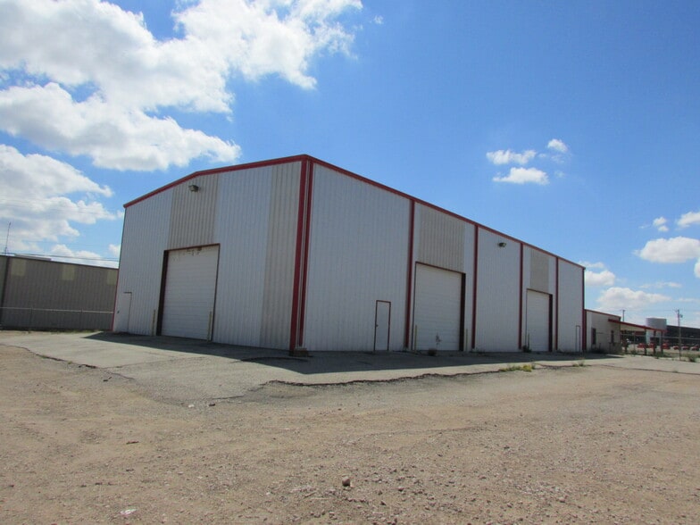 Primary Photo Of 1404 W Interstate 20, Odessa Warehouse For Sale