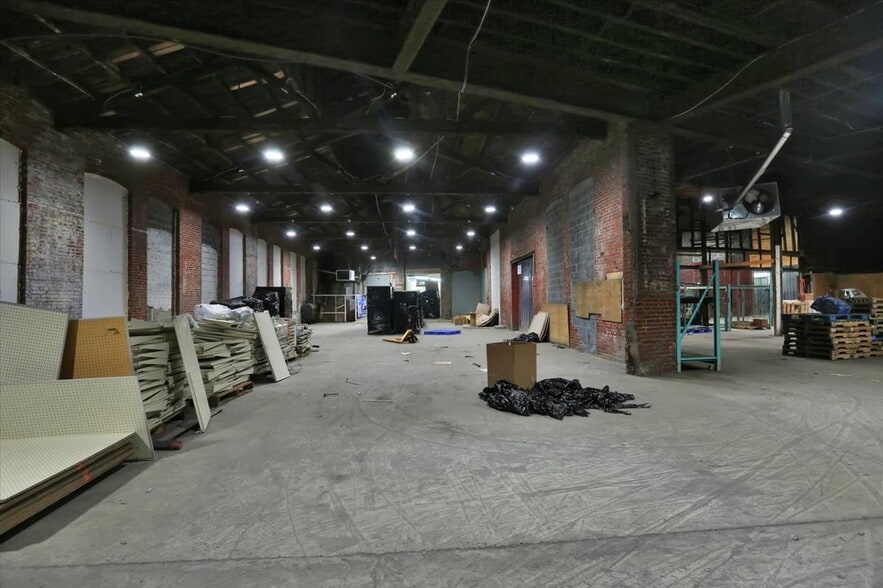 More Photos Of 701 Bingaman St, Reading Industrial For Sale
