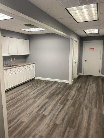 More Photos Of 245 Humphrey Rd, Greensburg Office For Lease