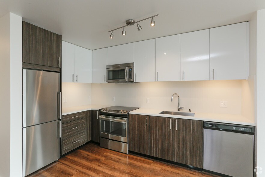 More Photos Of 900 NE 65th St, Seattle Apartments For Lease