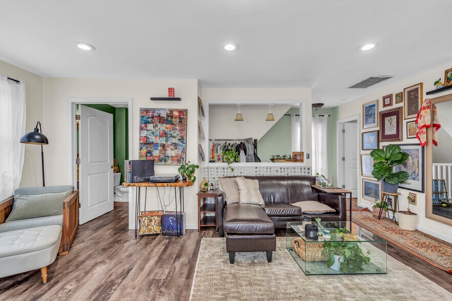 More Photos Of 59 N Main St, Manahawkin Freestanding For Sale