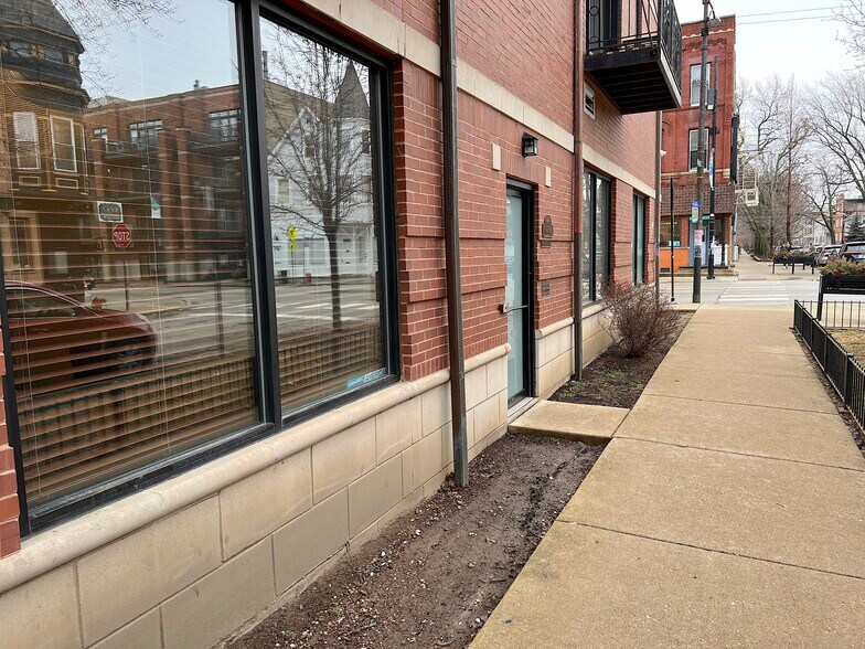 More Photos Of 2056-2058 W Belmont Ave, Chicago Office Residential For Sale