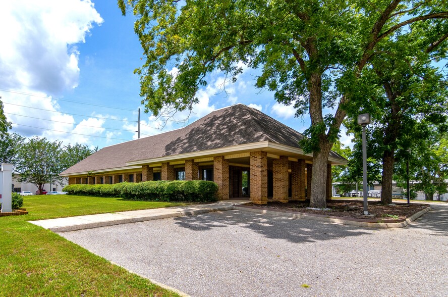 Primary Photo Of 714 Murray Rd, Dothan Office For Lease