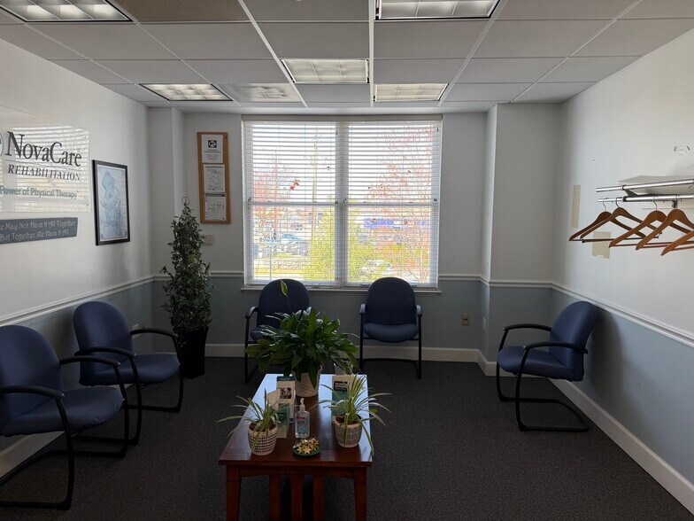 More Photos Of 3300 Olney Sandy Spring Rd, Olney Medical For Lease