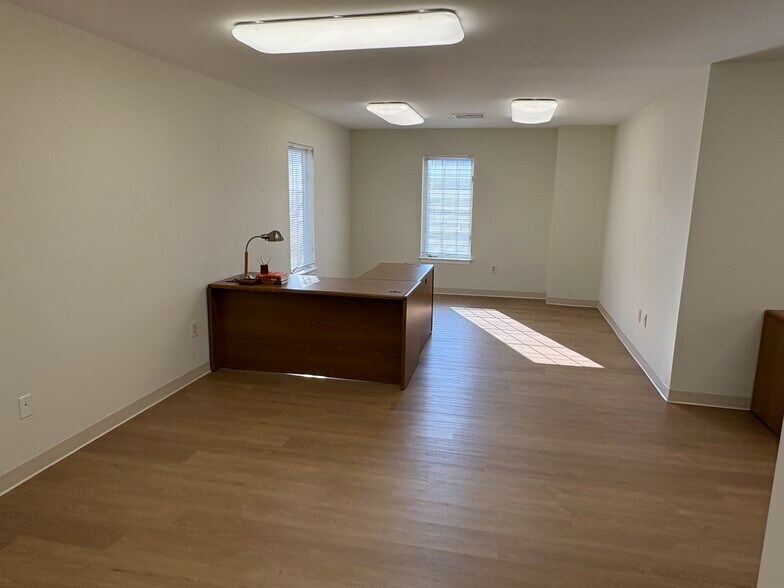 More Photos Of 1 Bethany Rd, Hazlet Office For Sale