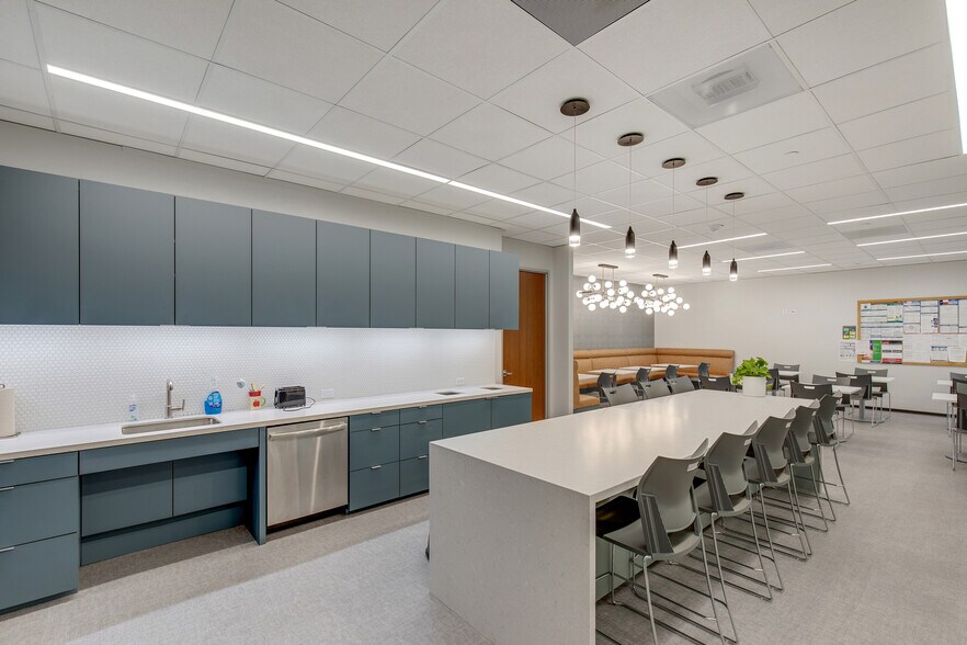 More Photos Of 1500 Citywest Blvd, Houston Office For Lease