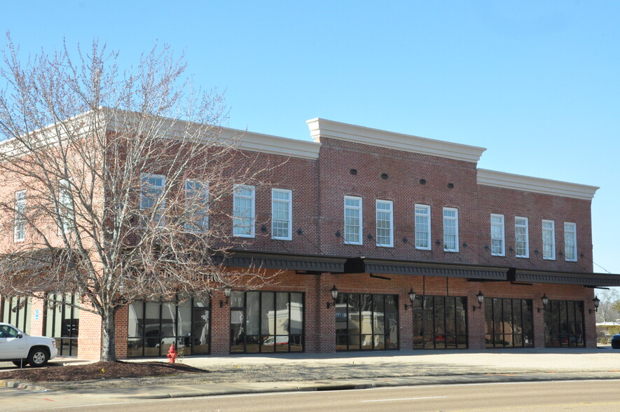 Primary Photo Of 953 Highway 51, Madison General Retail For Sale