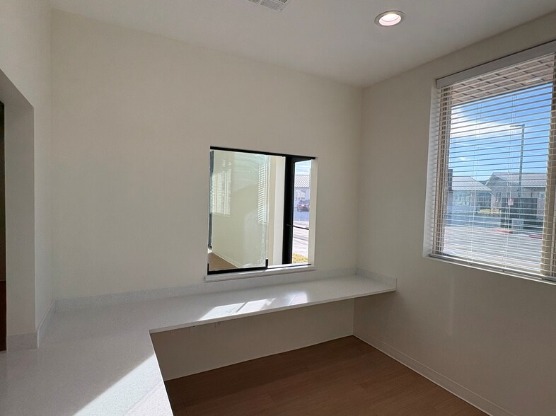 More Photos Of 1400 N Coit Rd, McKinney Medical For Lease