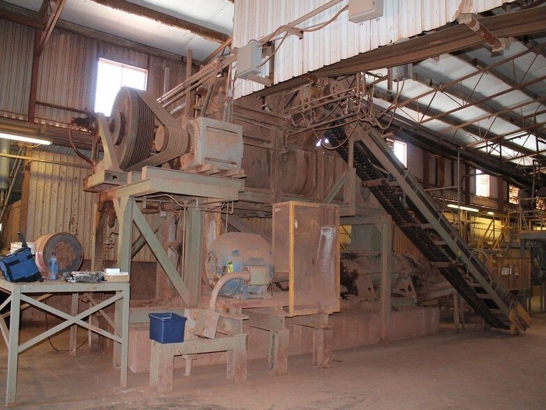 More Photos Of 3097 Brick Plant Rd, Snyder Manufacturing For Sale