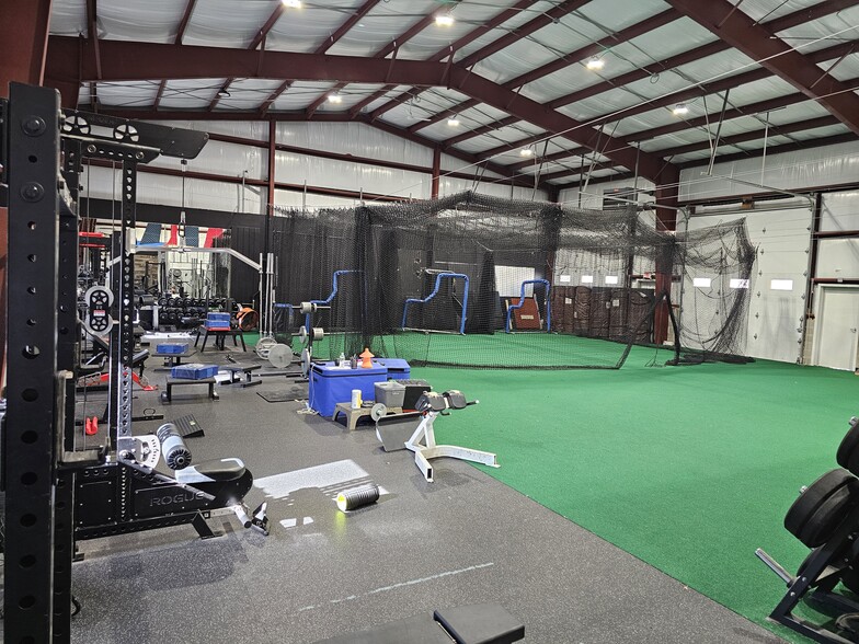 More Photos Of 60 Village Pl, Glastonbury Flex For Lease