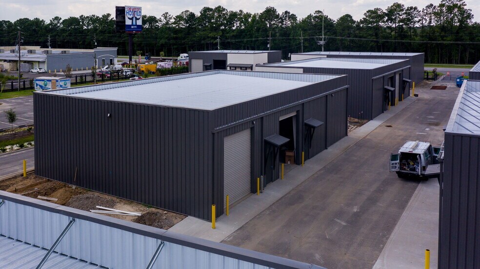 More Photos Of 12362 Speedway Blvd, Hardeeville Light Distribution For Lease