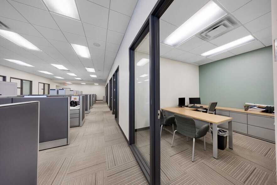 More Photos Of 2155 SW 22nd St, Miami Office For Lease