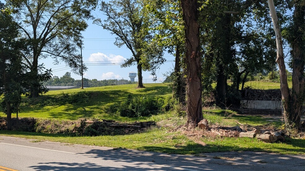 More Photos Of 127 E 2nd Ave, Easley Land For Sale