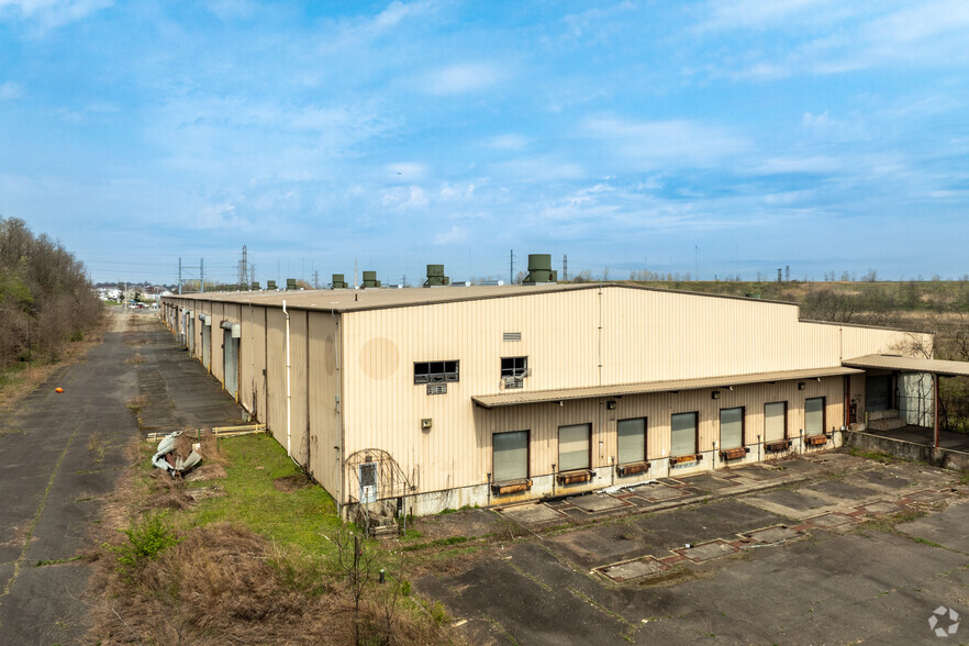 Primary Photo Of 500 Schuyler Ave, North Arlington Warehouse For Lease