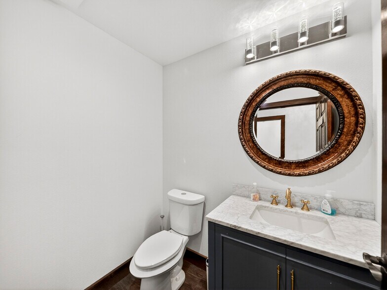 More Photos Of 612 N Third Street, Princeton Office For Sale