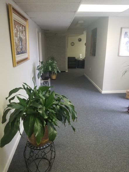 More Photos Of 555 Pleasant St, Brockton Office For Lease