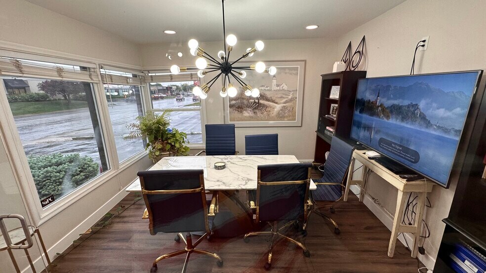 More Photos Of 152 W 500 S, Bountiful Office For Sale