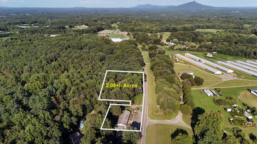 More Photos Of 4218 NC-268 Hwy, Ararat Flex For Sale