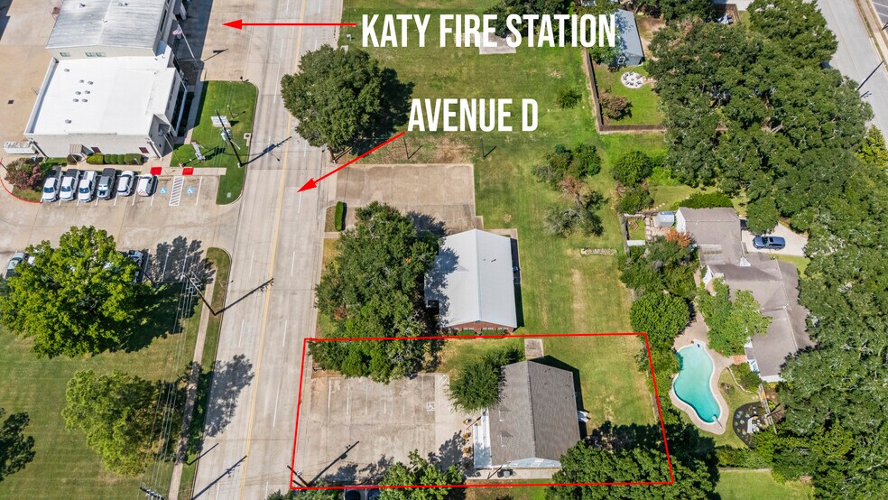 More Photos Of 1324 Avenue D, Katy Medical For Sale