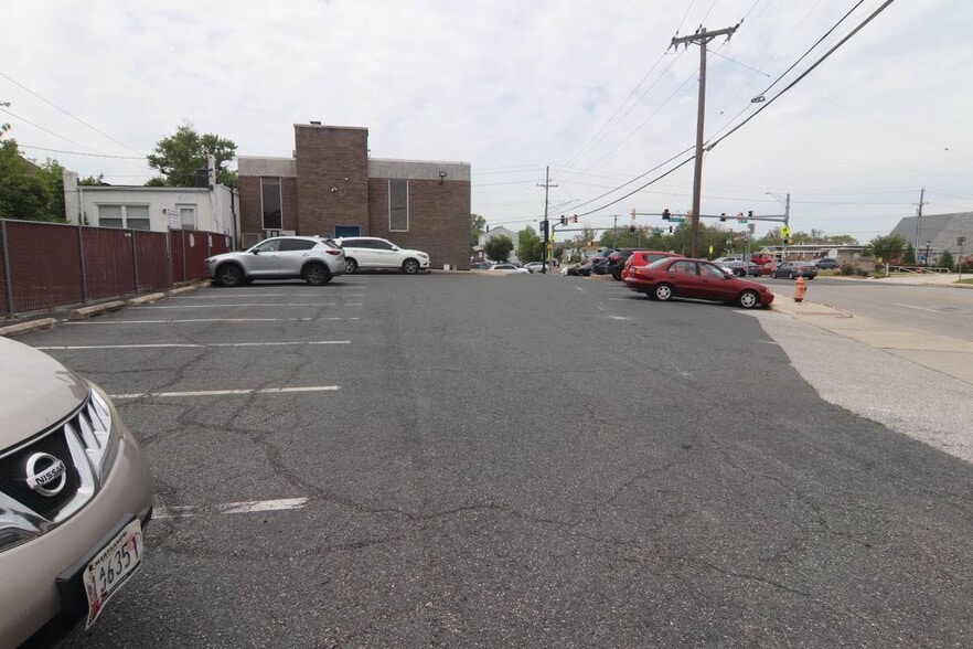 More Photos Of 8713 Harford Rd, Baltimore Office For Lease
