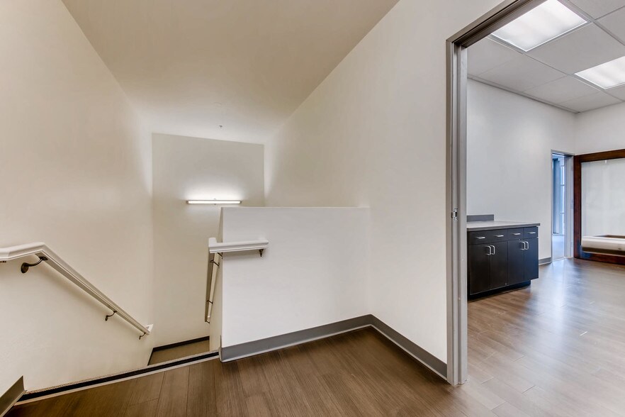 More Photos Of 6162 Innovation Way, Carlsbad Flex For Sale