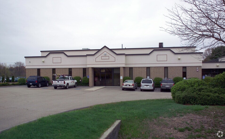 More Photos Of 500 Myles Standish Blvd, Taunton Light Manufacturing For Sale