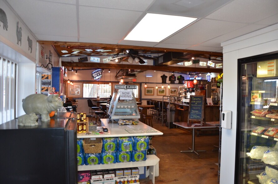 More Photos Of 2239 FM 3432, Adkins Freestanding For Sale