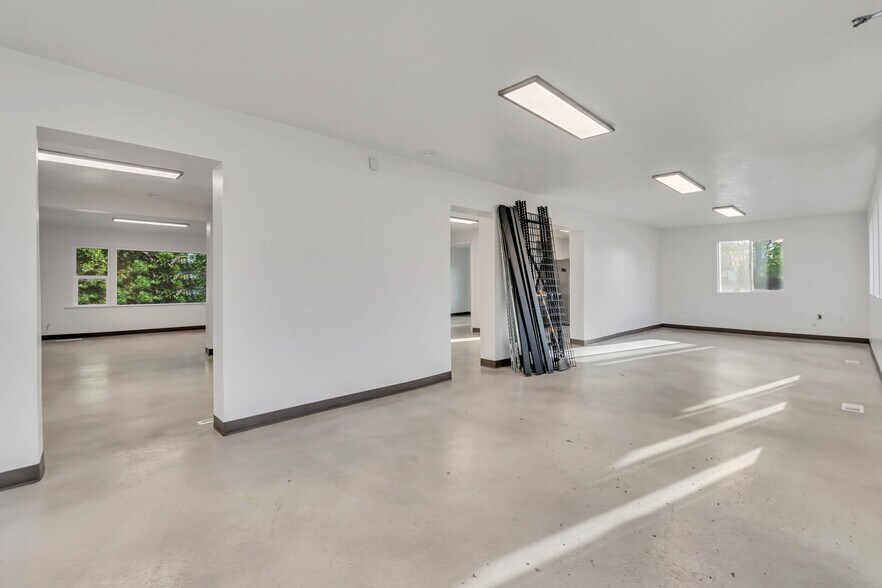 More Photos Of 15 E 700 N, Orem Coworking Space