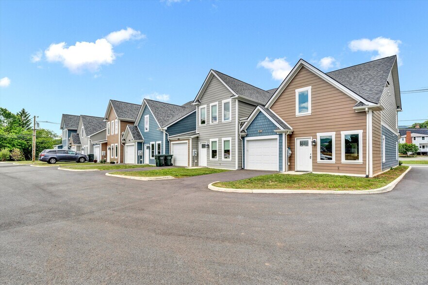 More Photos Of 130-140 W Calhoun St, Salem Apartments For Sale