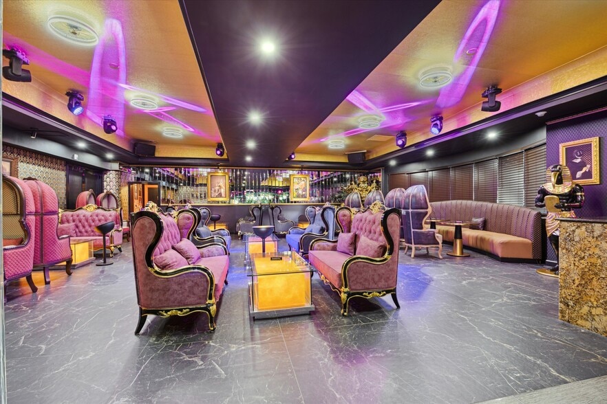 More Photos Of 2154 Bridge St, Philadelphia General Retail For Sale