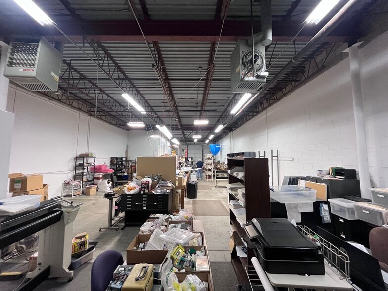 More Photos Of 50 Parker St, Newburyport Manufacturing For Lease