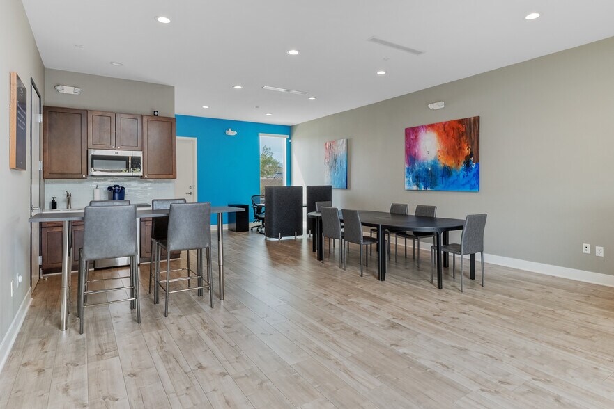 More Photos Of 7336 W Post Rd, Las Vegas Loft Creative Space For Lease