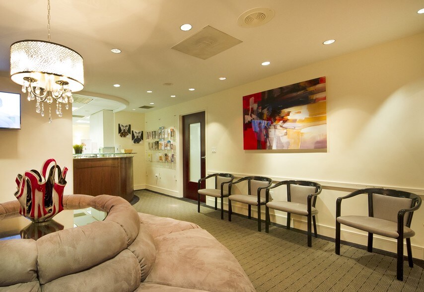 More Photos Of 7421 N University Dr, Tamarac Medical For Sale