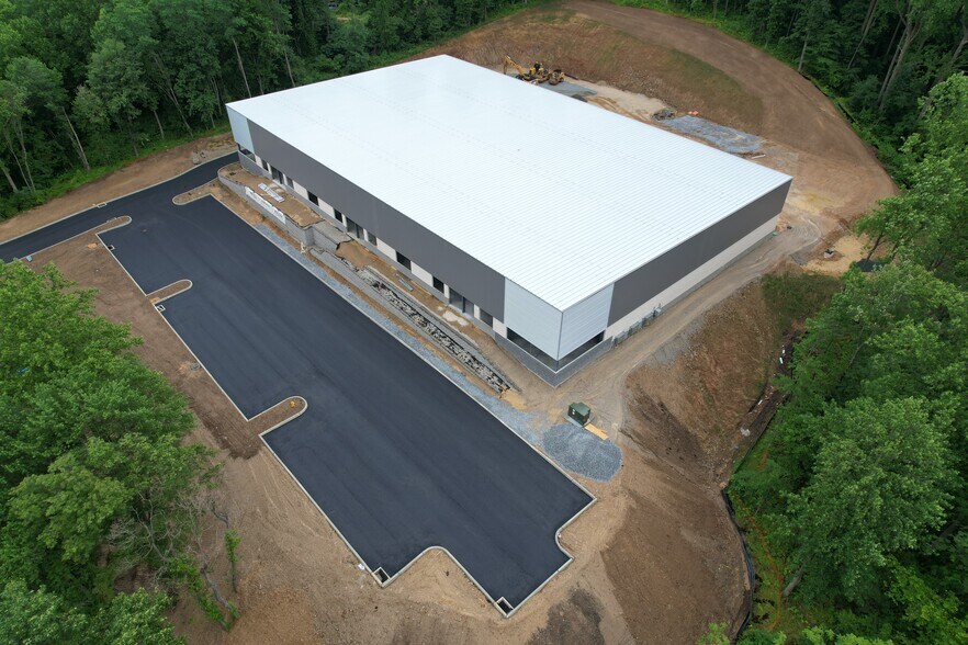 Primary Photo Of 70 Three Tun Rd, Malvern Light Distribution For Lease