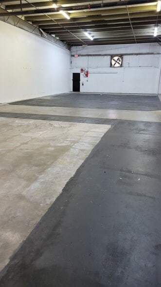 More Photos Of 10207-10235 General Dr, Orlando Warehouse For Lease