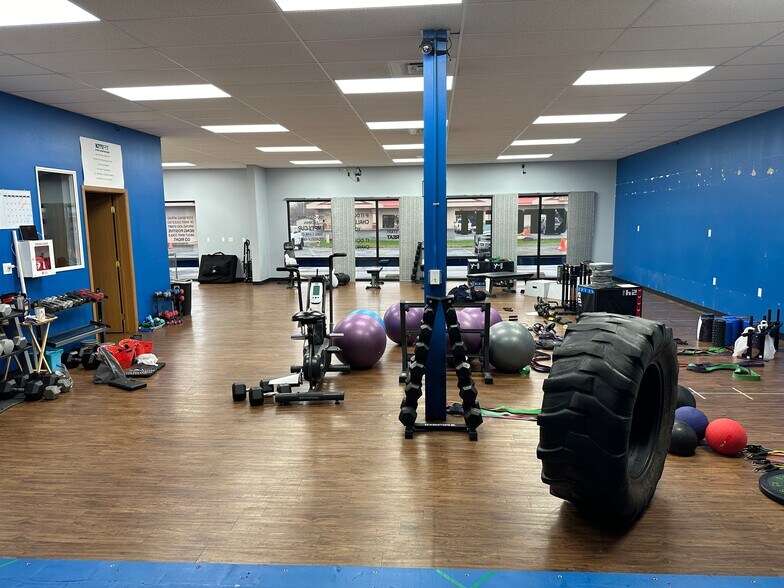 More Photos Of 3920 W 5th Ave, Post Falls Freestanding For Lease