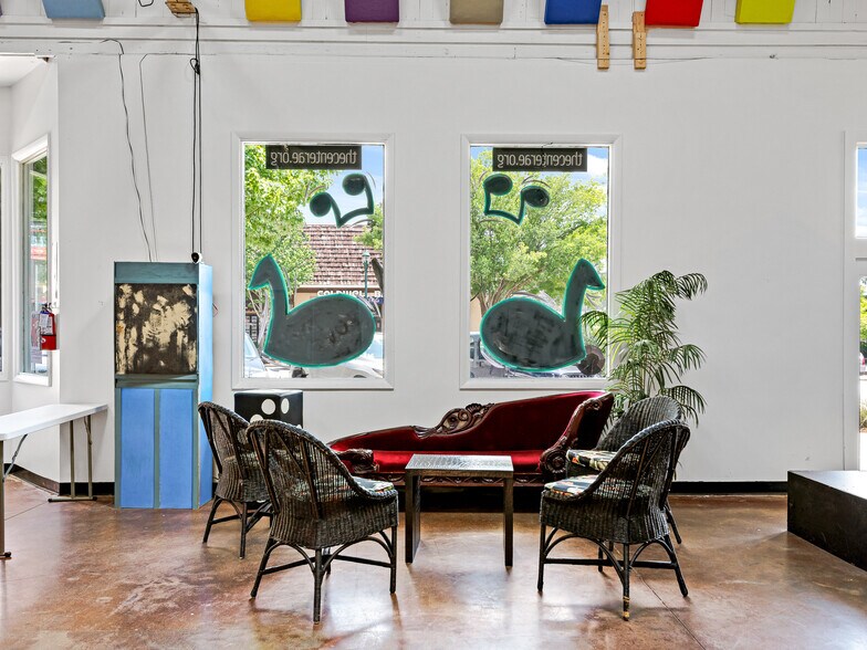 More Photos Of 125 S Main St, Hendersonville Storefront For Sale