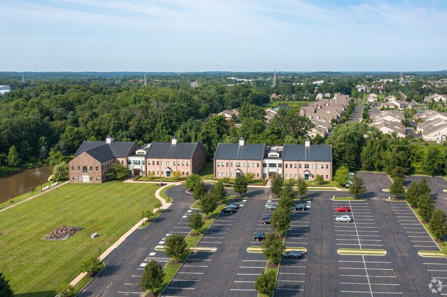 More Photos Of 1 Caufield Pl, Newtown Unknown For Lease