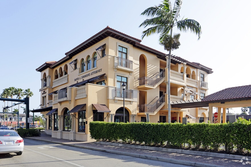 More Photos Of 900 5th Ave S, Naples Storefront Retail Office For Lease