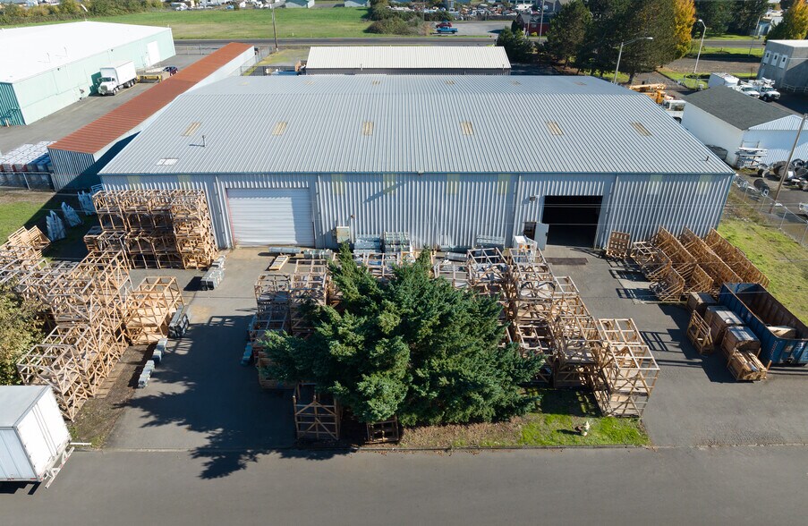 More Photos Of 873 Willamette Ave, Stayton Warehouse For Sale