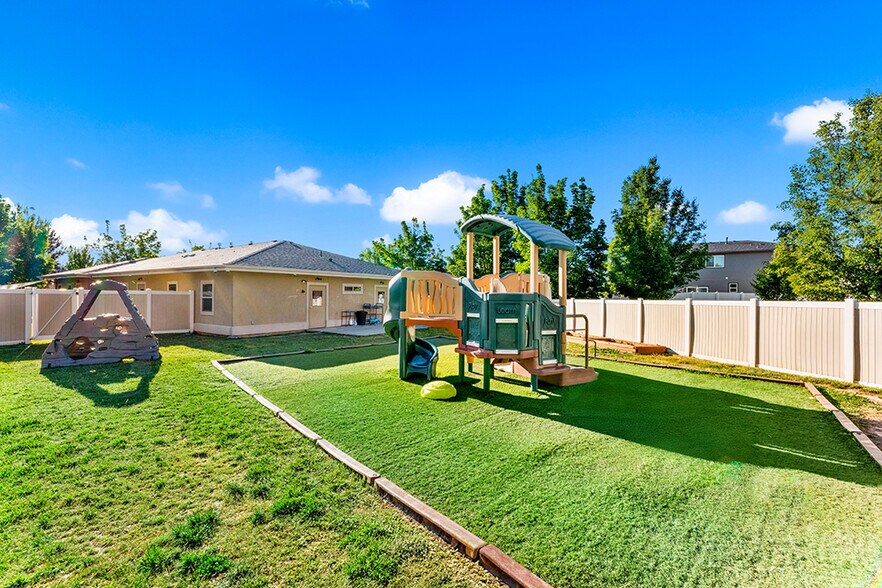 More Photos Of 1463 E Star Dr, Meridian Daycare Center For Sale